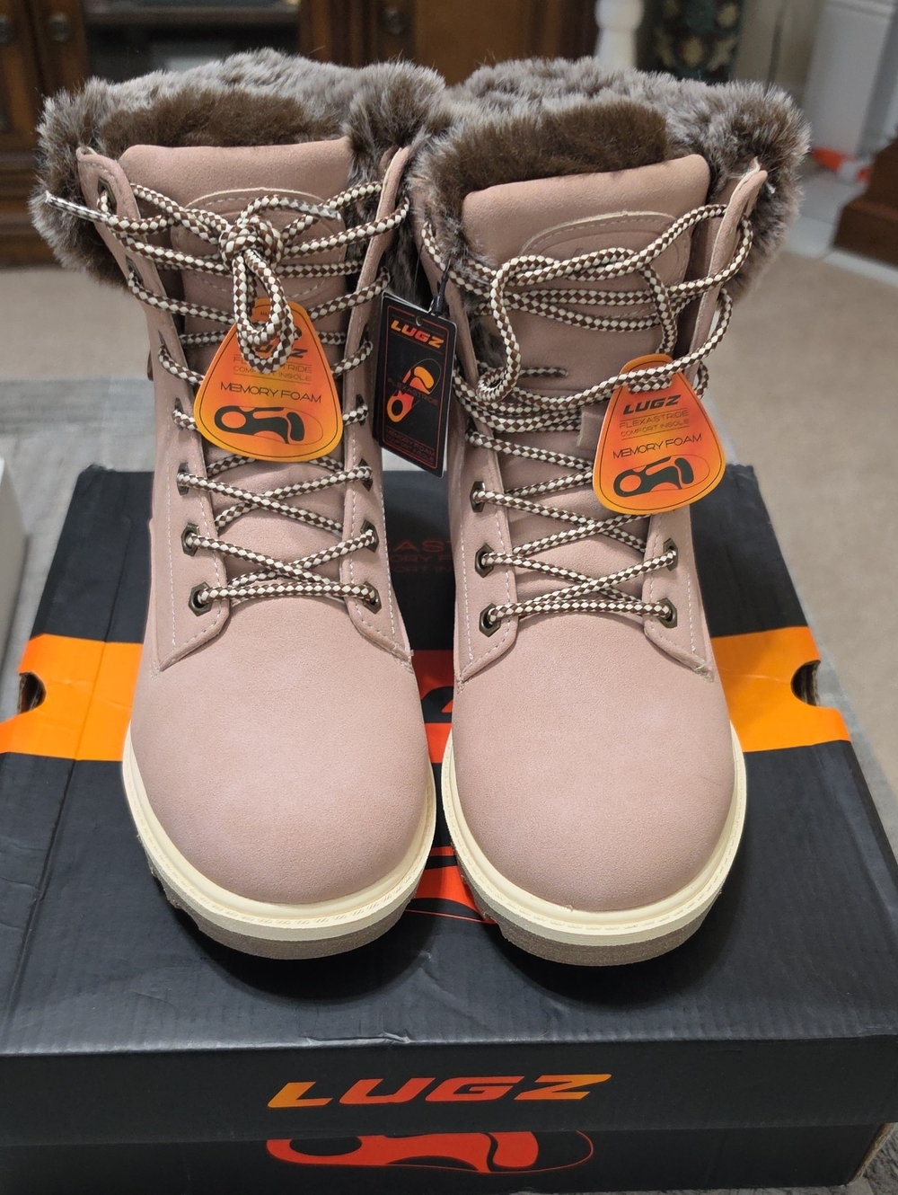 NWT Lugz Womens Soft Pink Empire Hi Fur Lace Up Boot